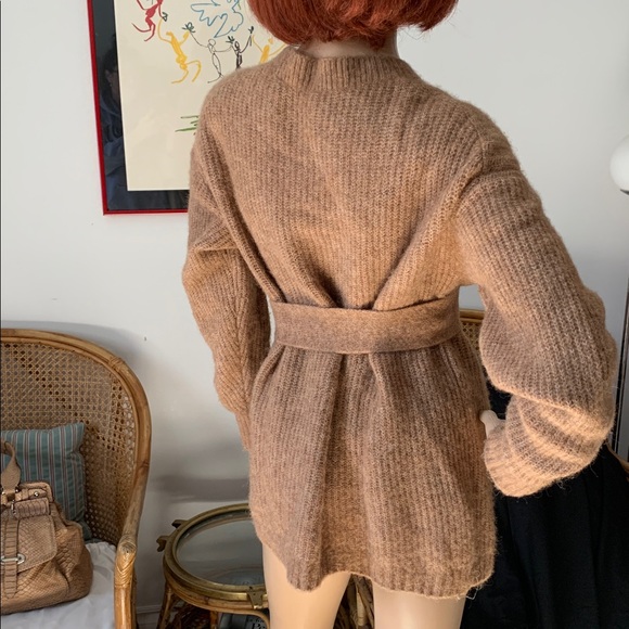 Babaton Oversize Caramel Oatmeal Alpaca Blend Sweater with Belt - Picture 5 of 13